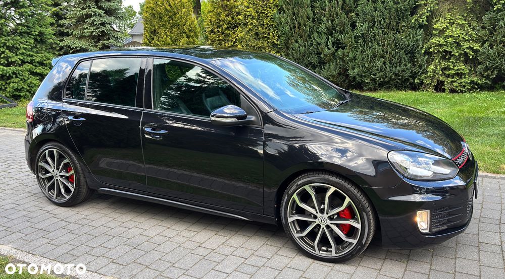 Volkswagen Golf VI 2.0 TSI GTI - 17