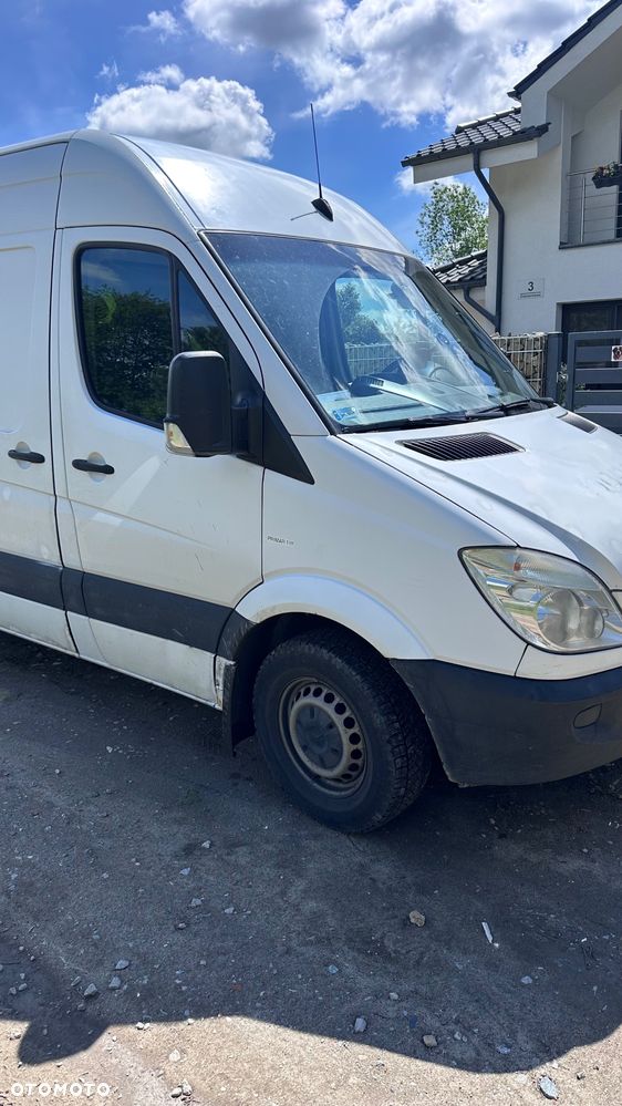 Mercedes-Benz Sprinter - 2