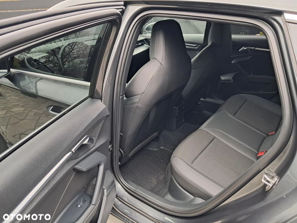 Audi A3 Sportback 35 TFSI S tronic S line - 33