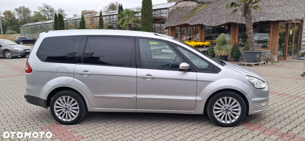Ford Galaxy 2012 photo 3