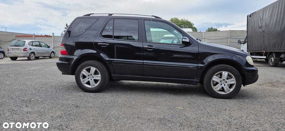Mercedes-Benz ML - 4