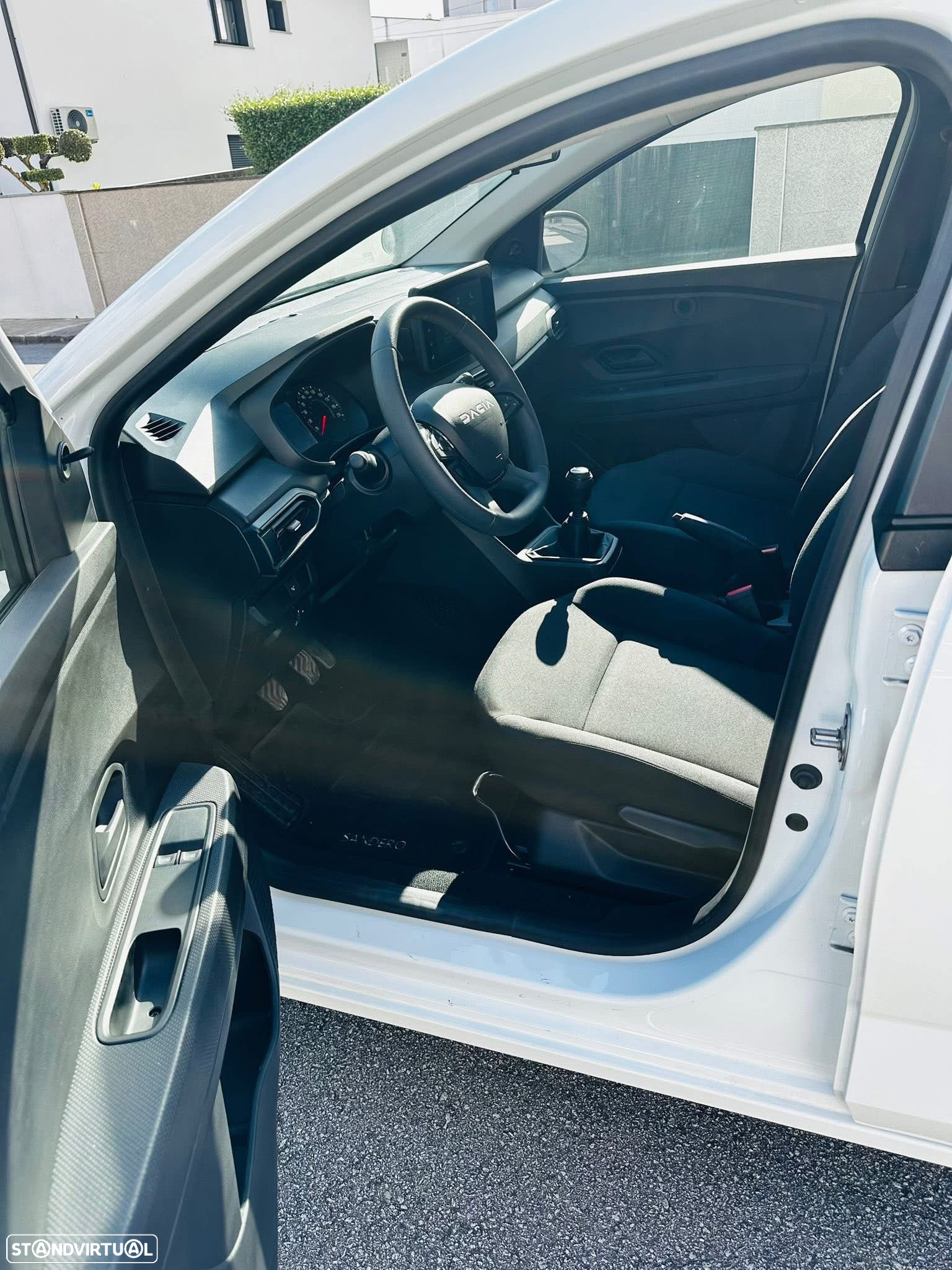 Dacia Sandero - 4