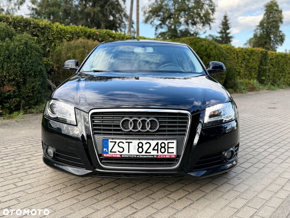 Audi A3 Sportback 1.4 TFSI S tronic Ambiente - 2