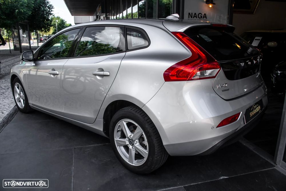 Volvo V40 D2 Kinetic - 3