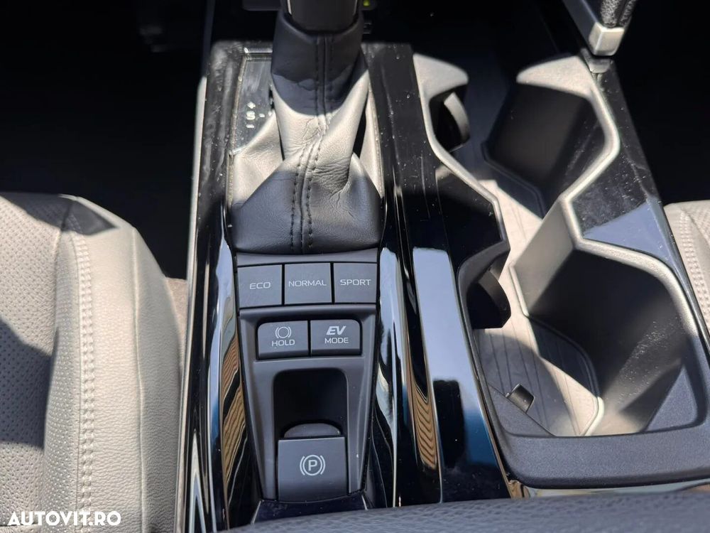 TOYOTA Camry 2024 — imagine 18