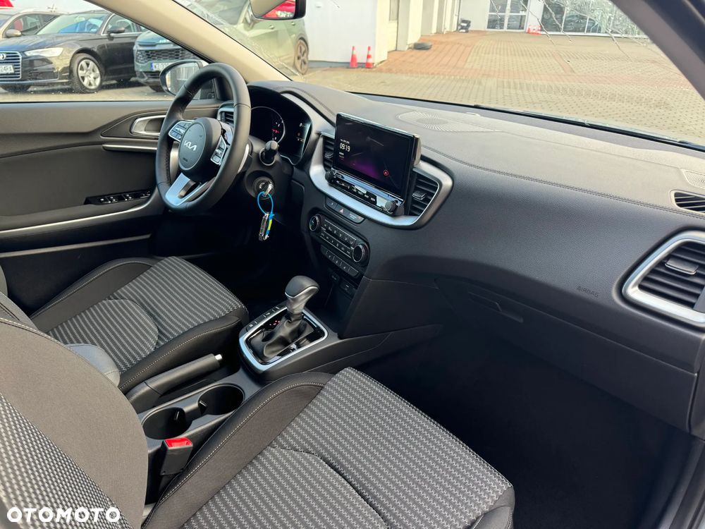 Kia XCeed 1.6 T-GDI M DCT - 3