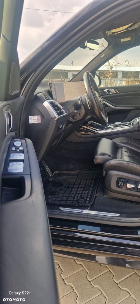 BMW X7 - 28