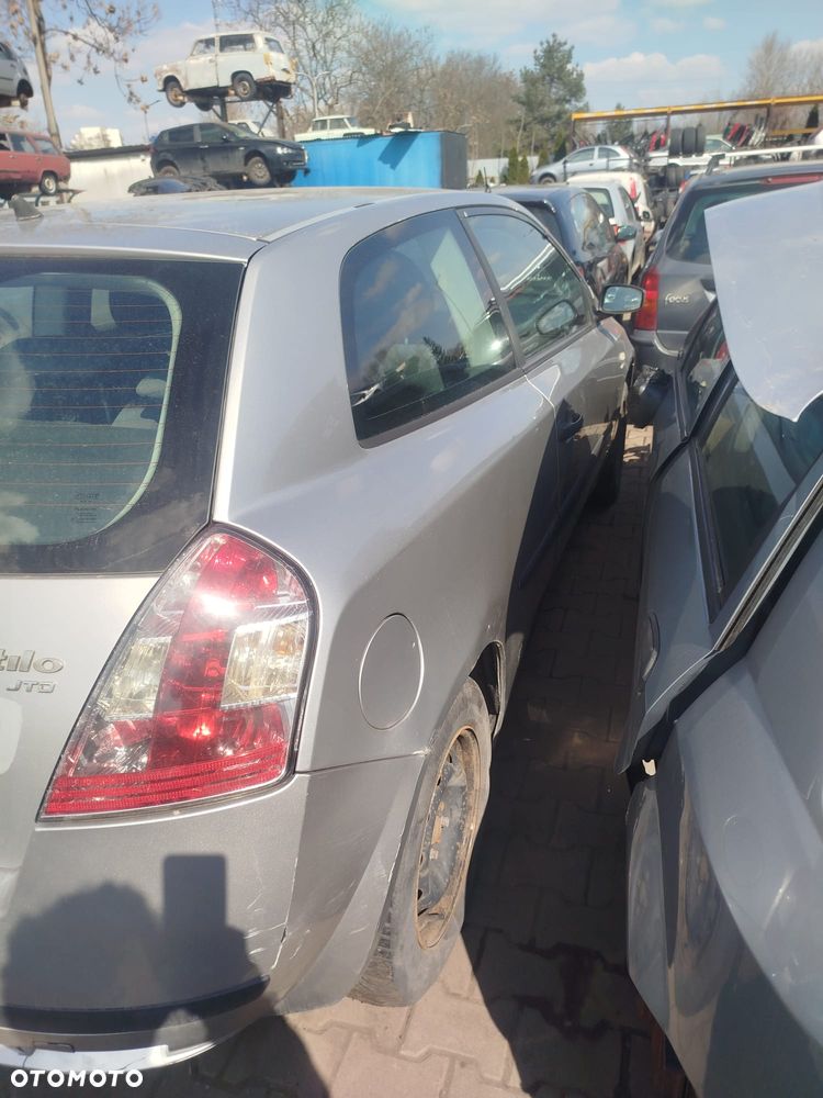 Fiat Stillo na części - 8