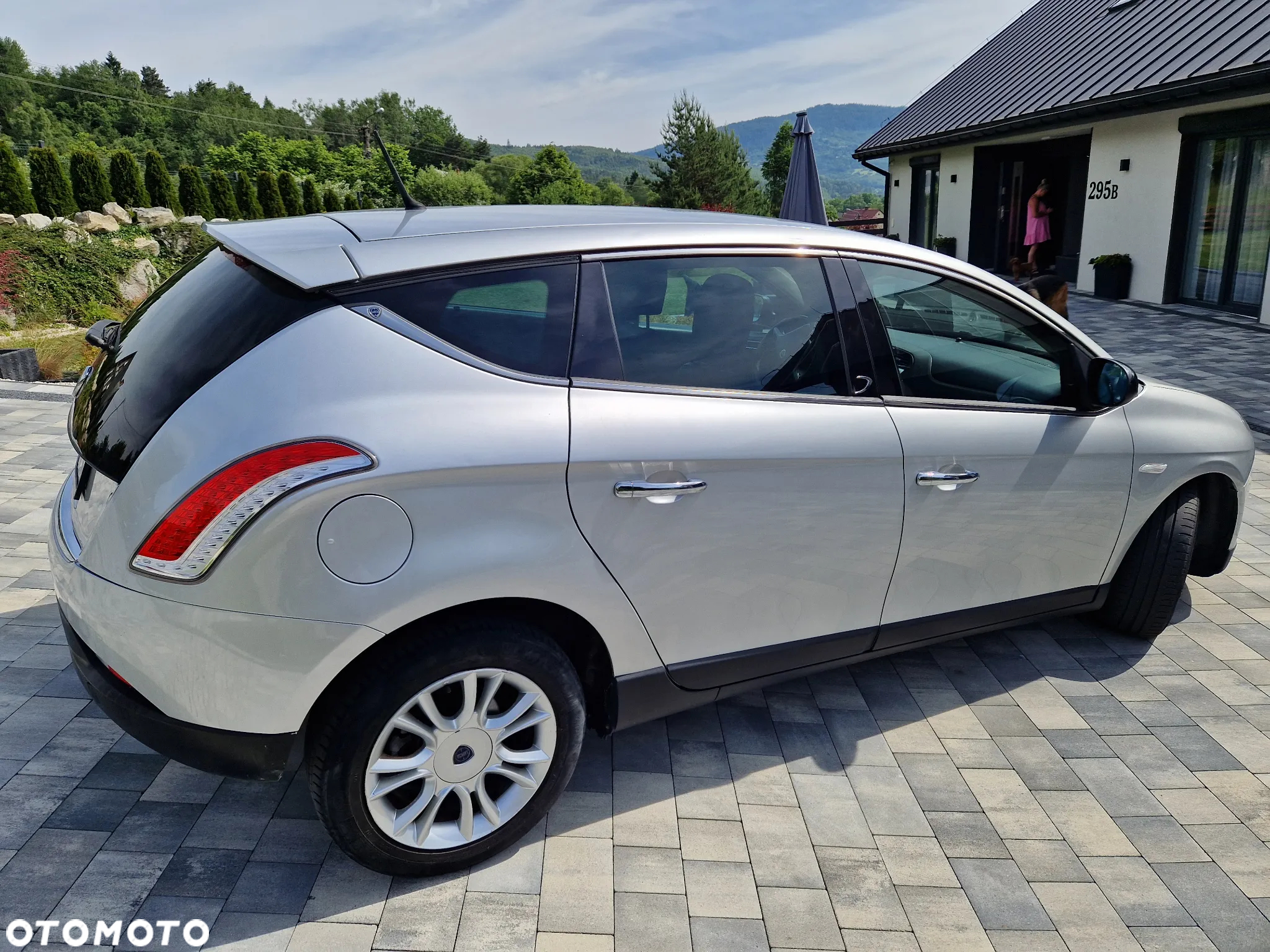 Lancia Delta 1.9 MJ TB Executive - 3