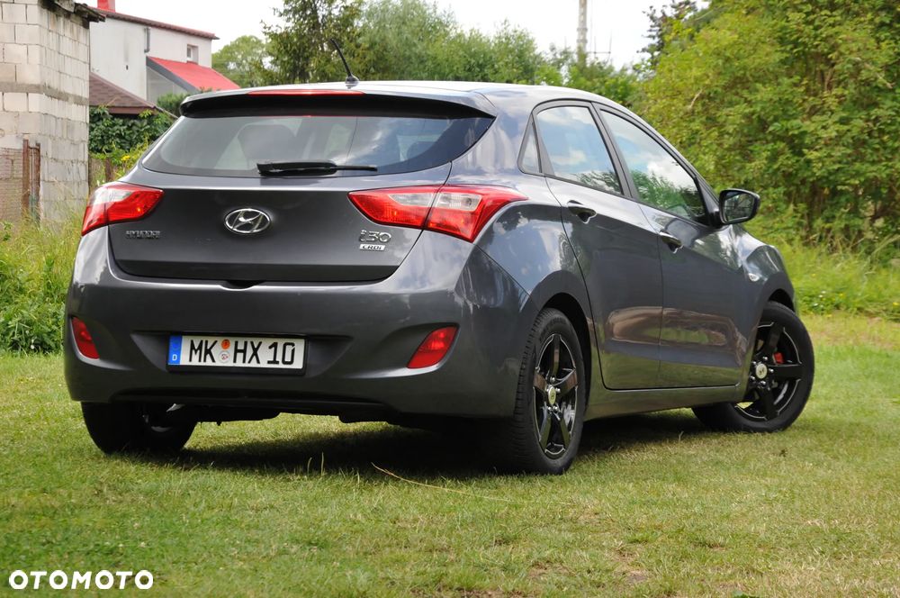 Hyundai i30 1.4 CRDi Classic + - 9