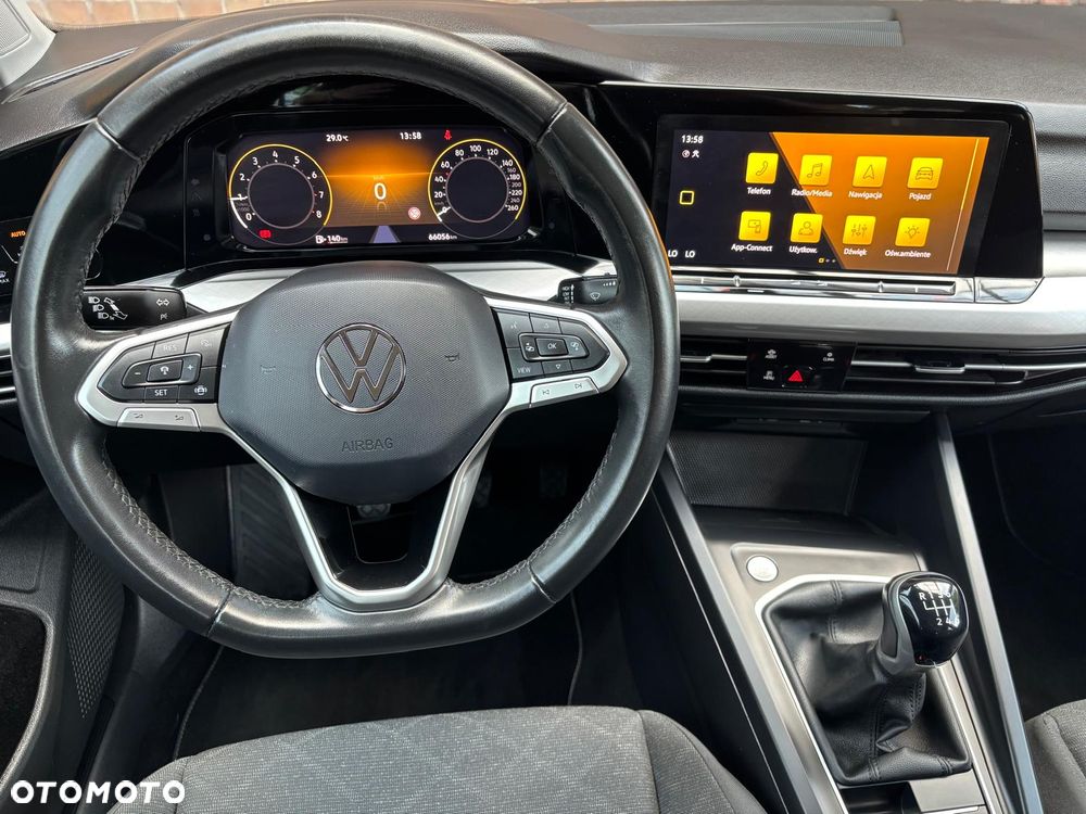 Volkswagen Golf - 24