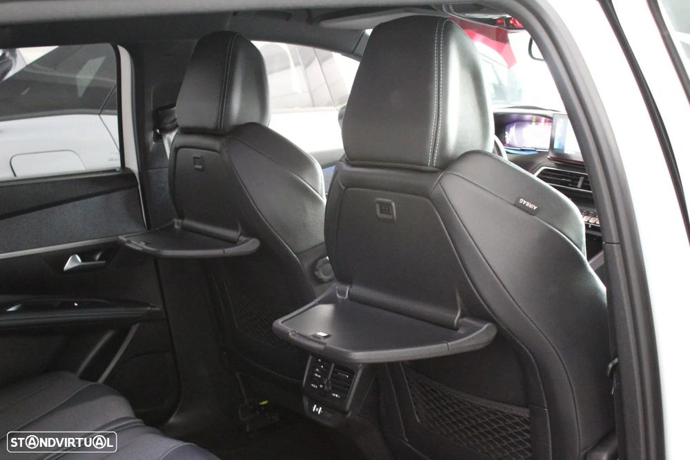 Peugeot 5008 1.2 PureTech Allure Pack EAT8 - 17