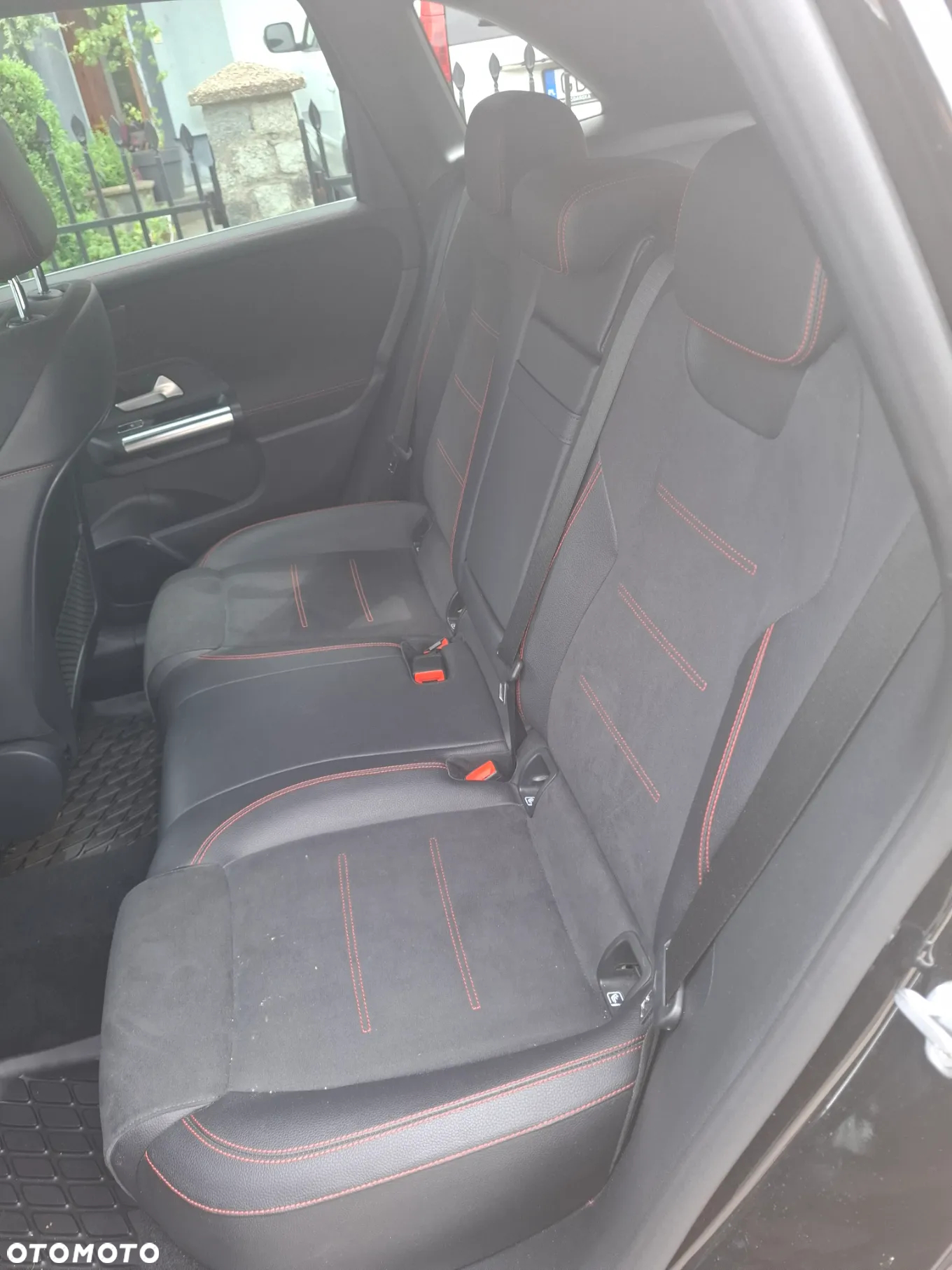 Mercedes-Benz Klasa B 200 AMG Line 7G-DCT - 31