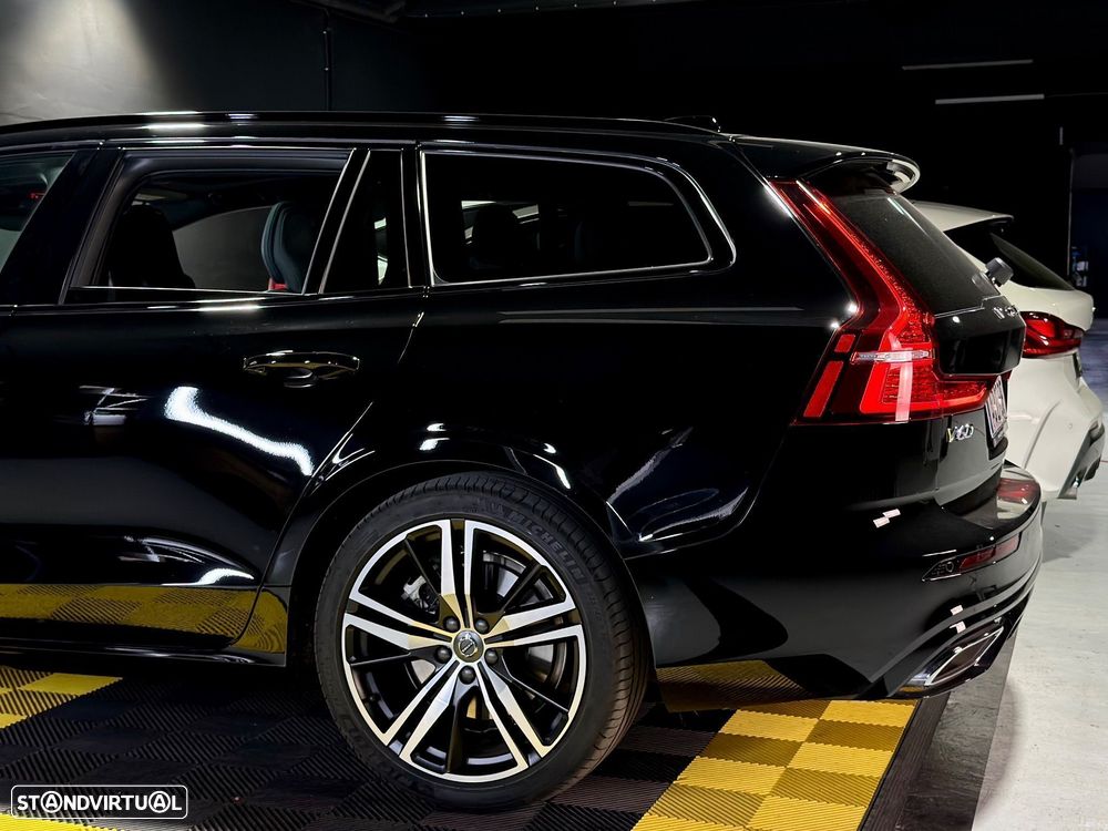 Volvo V60 2.0 T6 AWD TE R-Design - 26