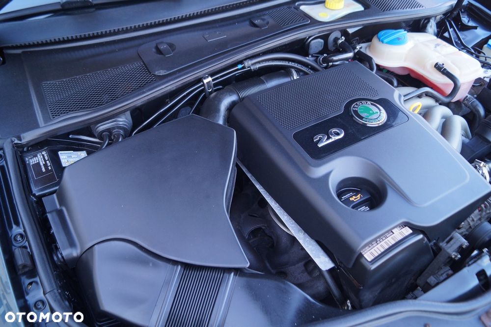 Skoda Superb 2.0 Exclusive - 31