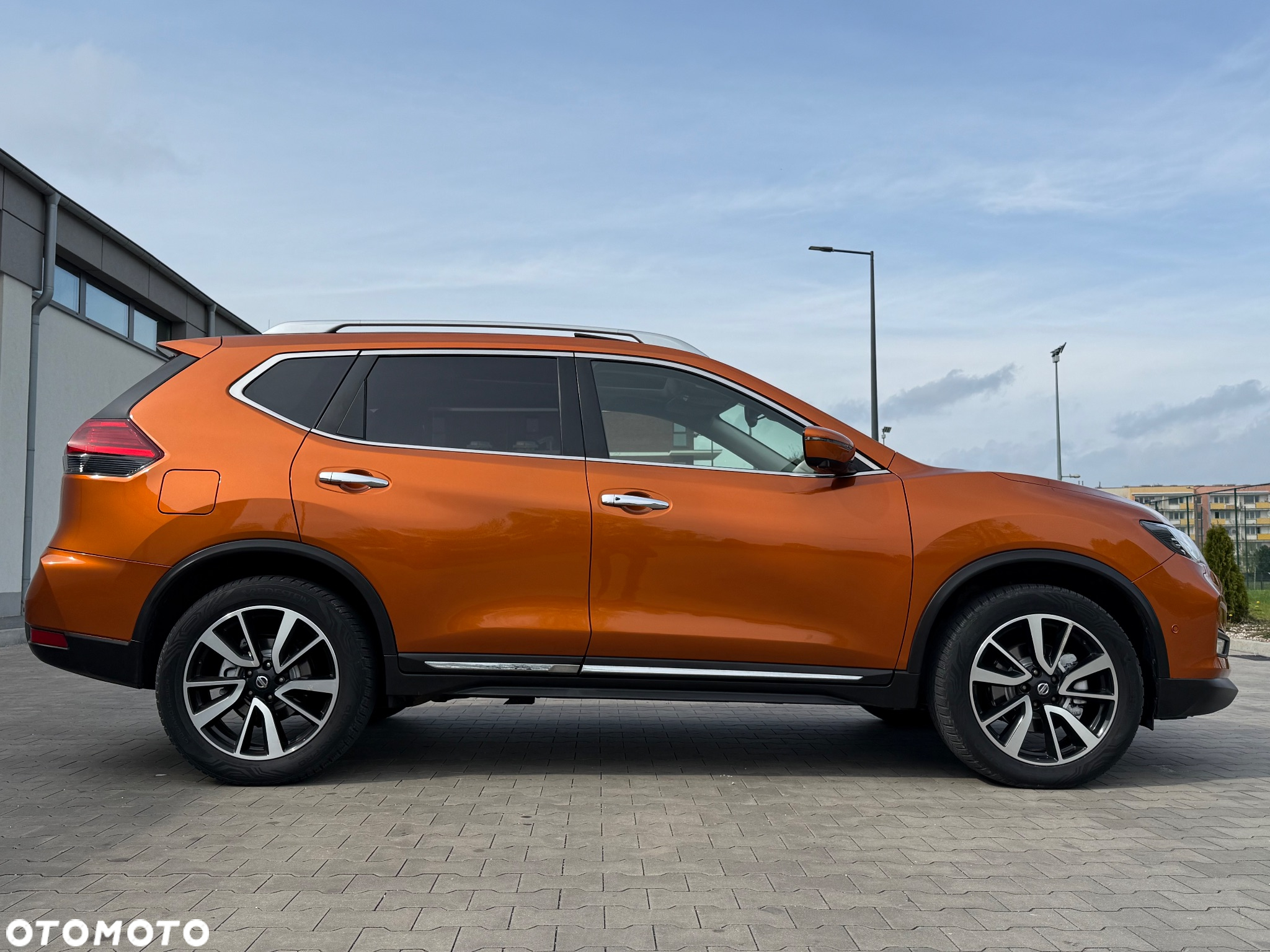 Nissan X-Trail 2.0 dCi Tekna 4WD Xtronic 7os - 40