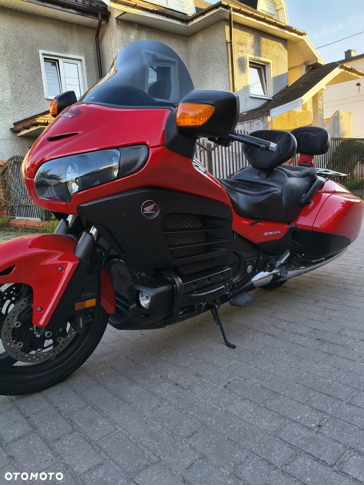 Honda GL - 9
