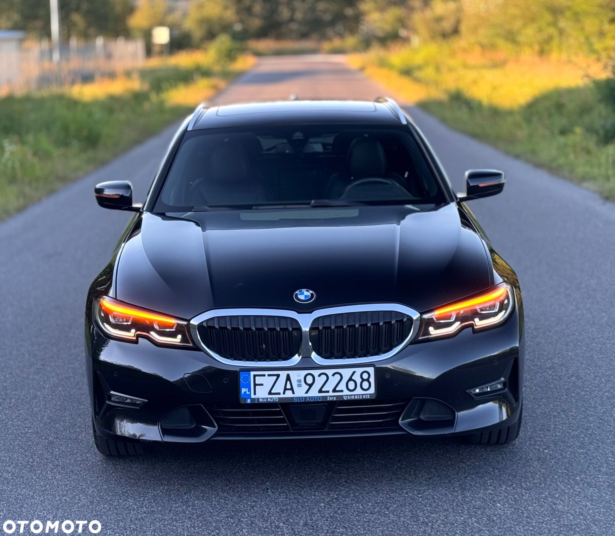 BMW Seria 3 330i - 1