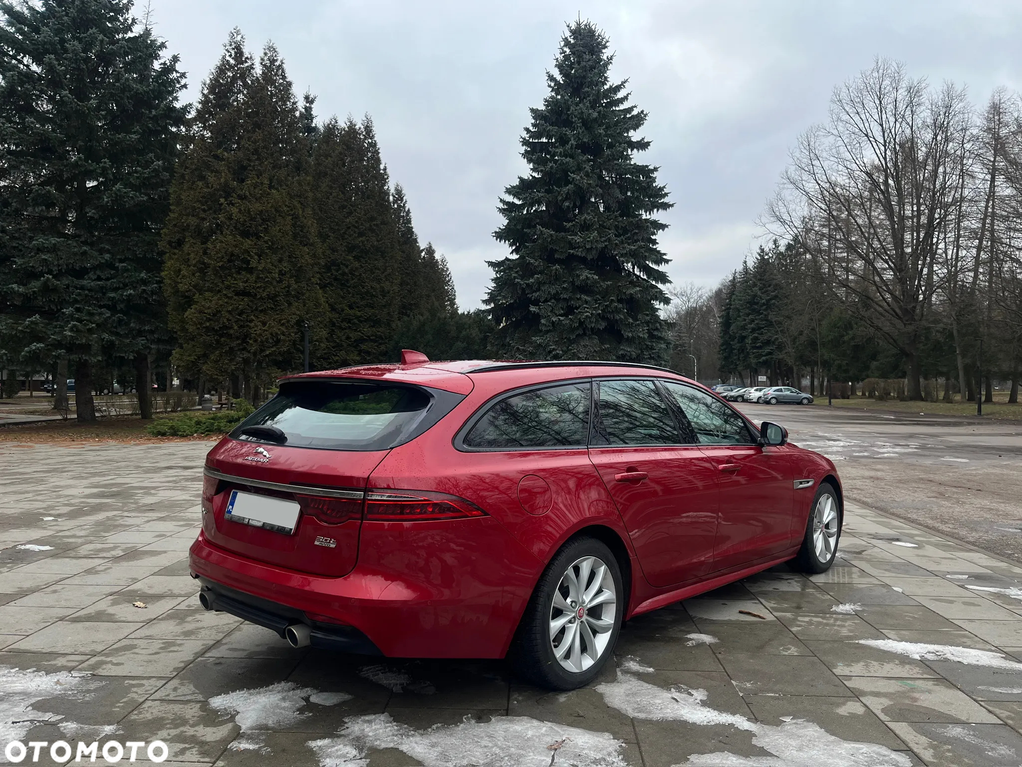 Jaguar XF 30t AWD Sportbrake R-Sport - 4