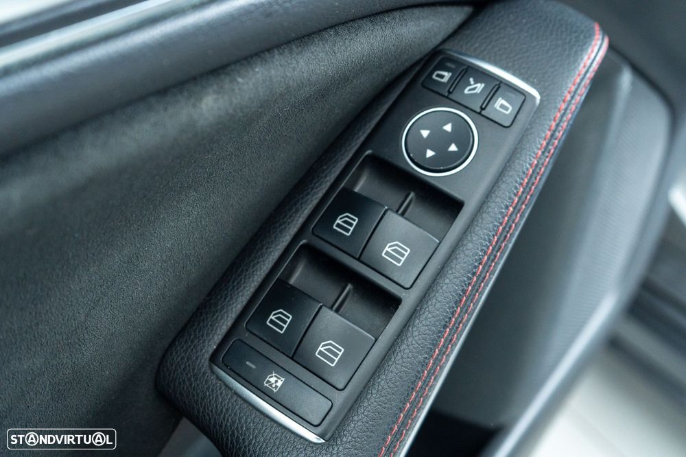 Mercedes-Benz CLA 180 d Shooting Brake AMG Line Aut. - 19