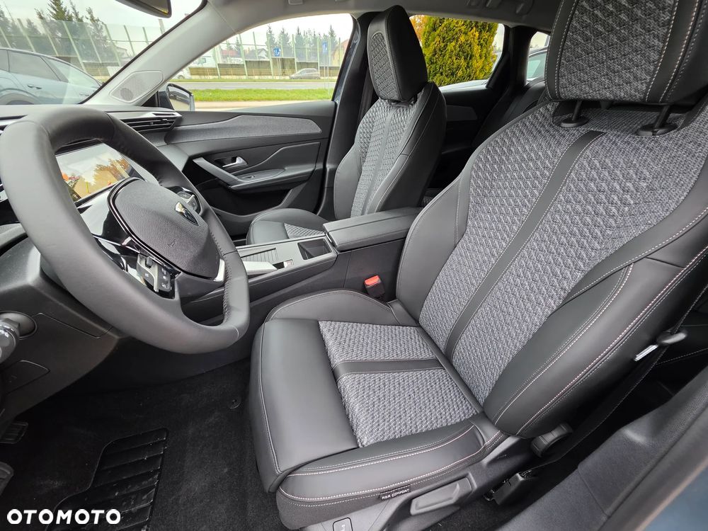 Peugeot 308 1.2 mHEV Allure S&S e-DCS6 - 12