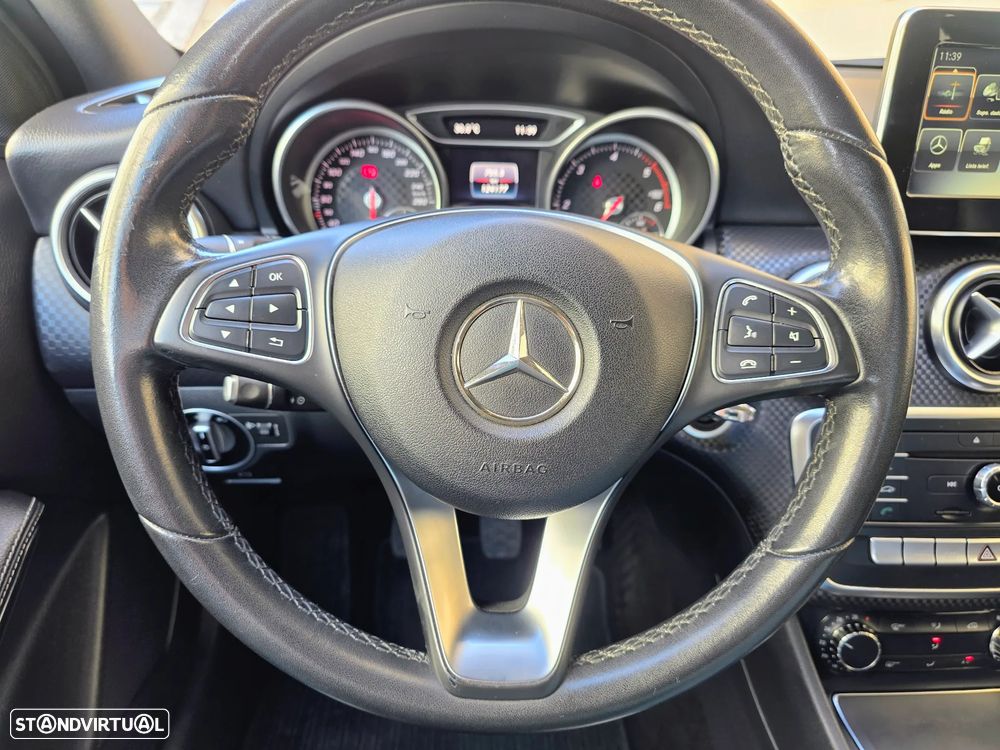 Mercedes-Benz A 180 d Urban - 32