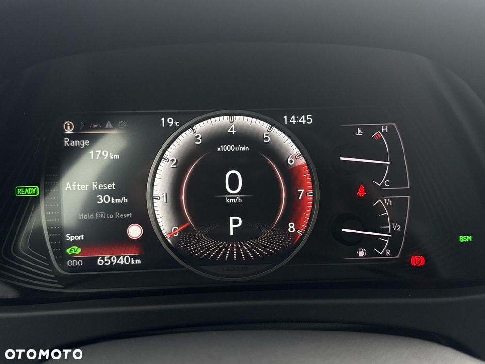 Lexus UX - 14