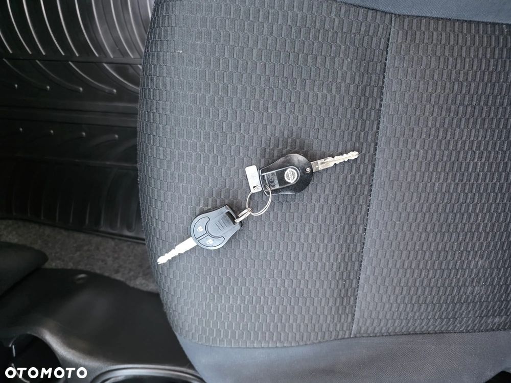 Nissan Micra 1.2 Visia First - 21