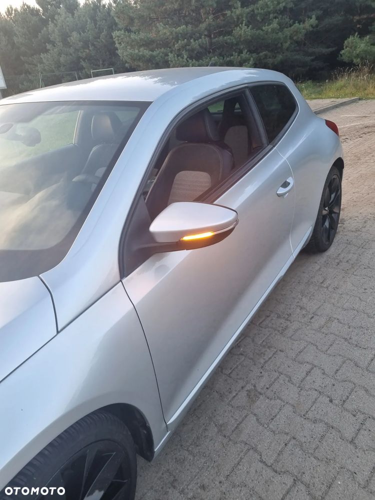 Volkswagen Scirocco 2.0 TSI DSG - 4