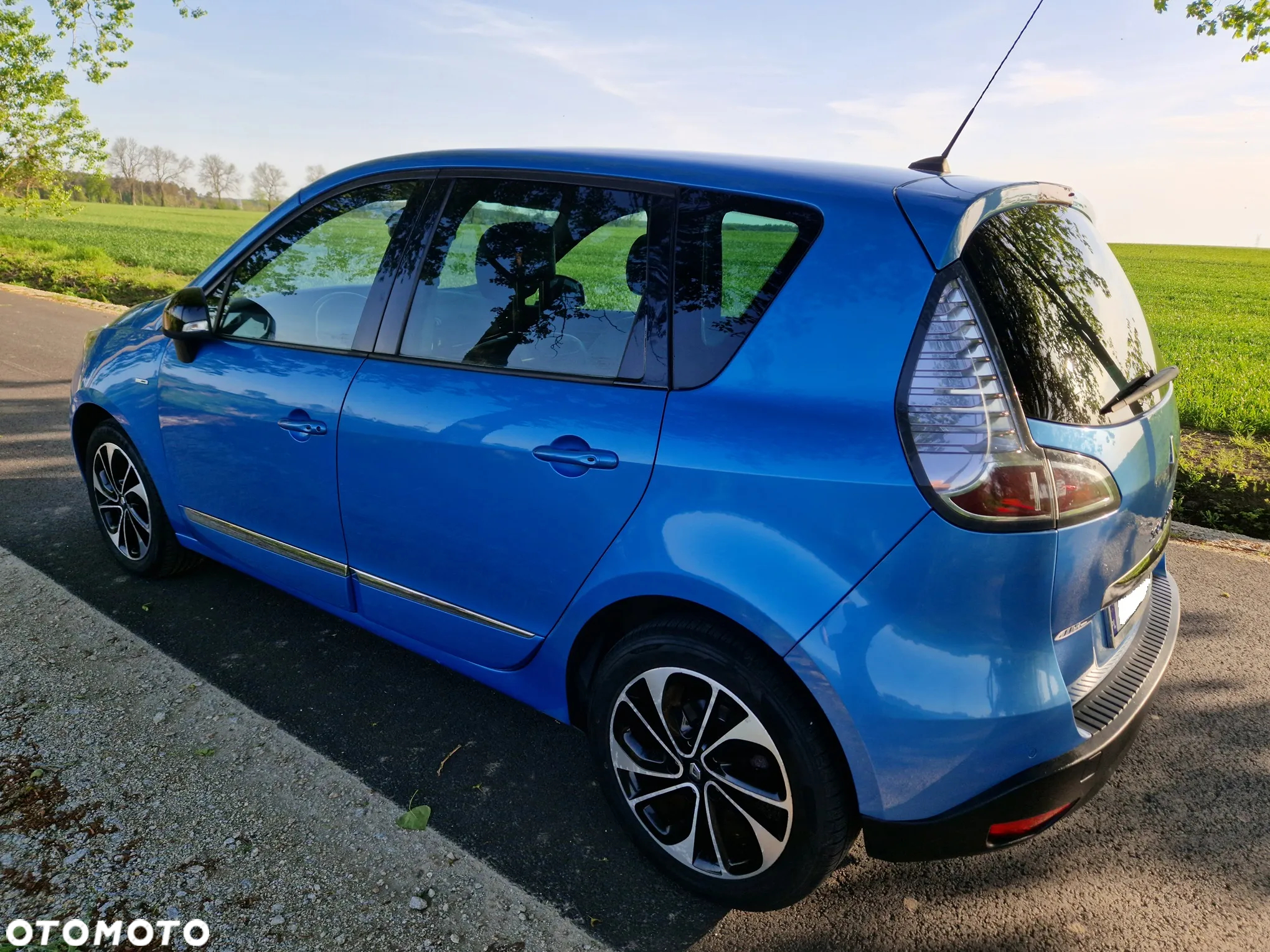 Renault Scenic 1.5 dCi Energy Bose EU6 - 12
