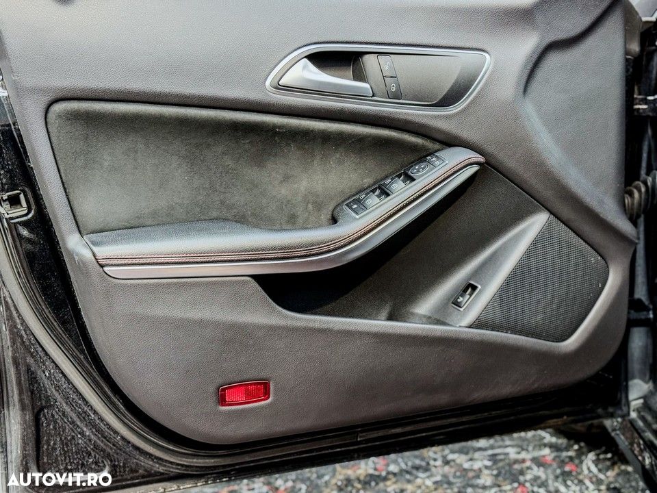 Mercedes-Benz CLA - 26