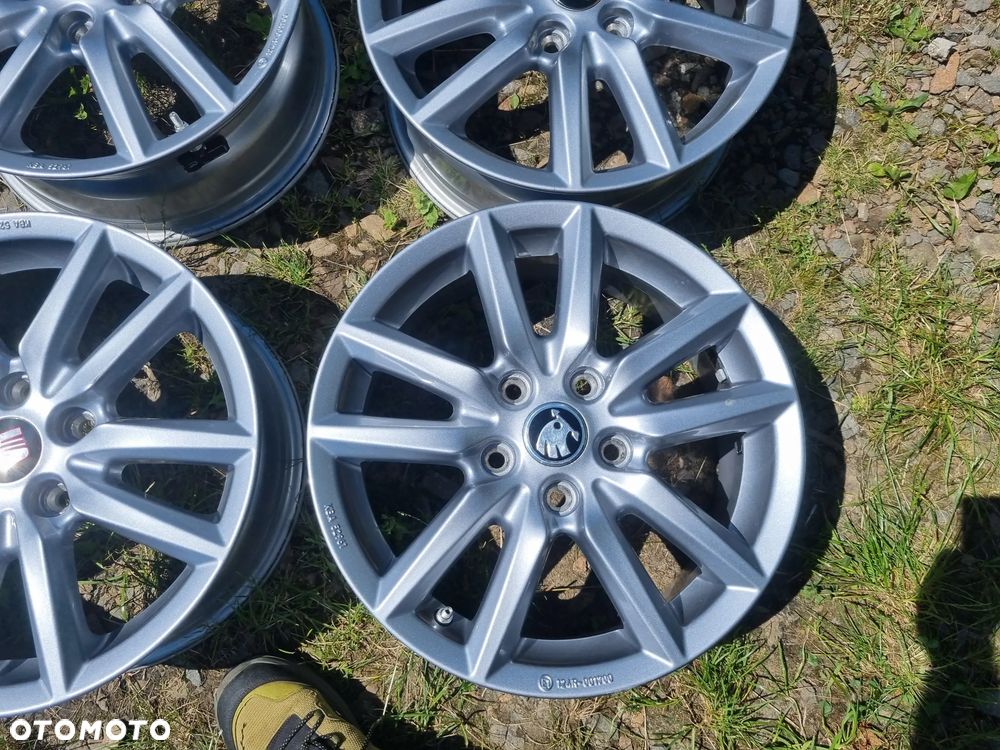 VW GOLF ,SEAT LEON 3,AUDI a3 ,SKODA alu 6,5X16 ET54 5X112 super stan - 7