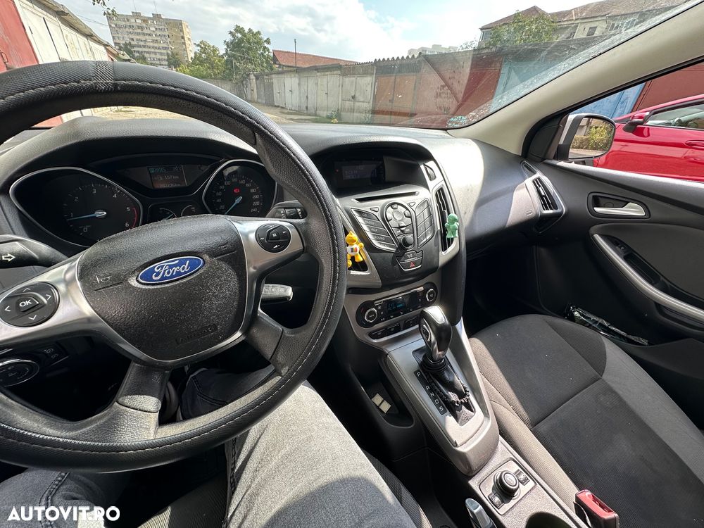 Ford Focus 2.0 TDCI DPF Powershift Titanium - 3
