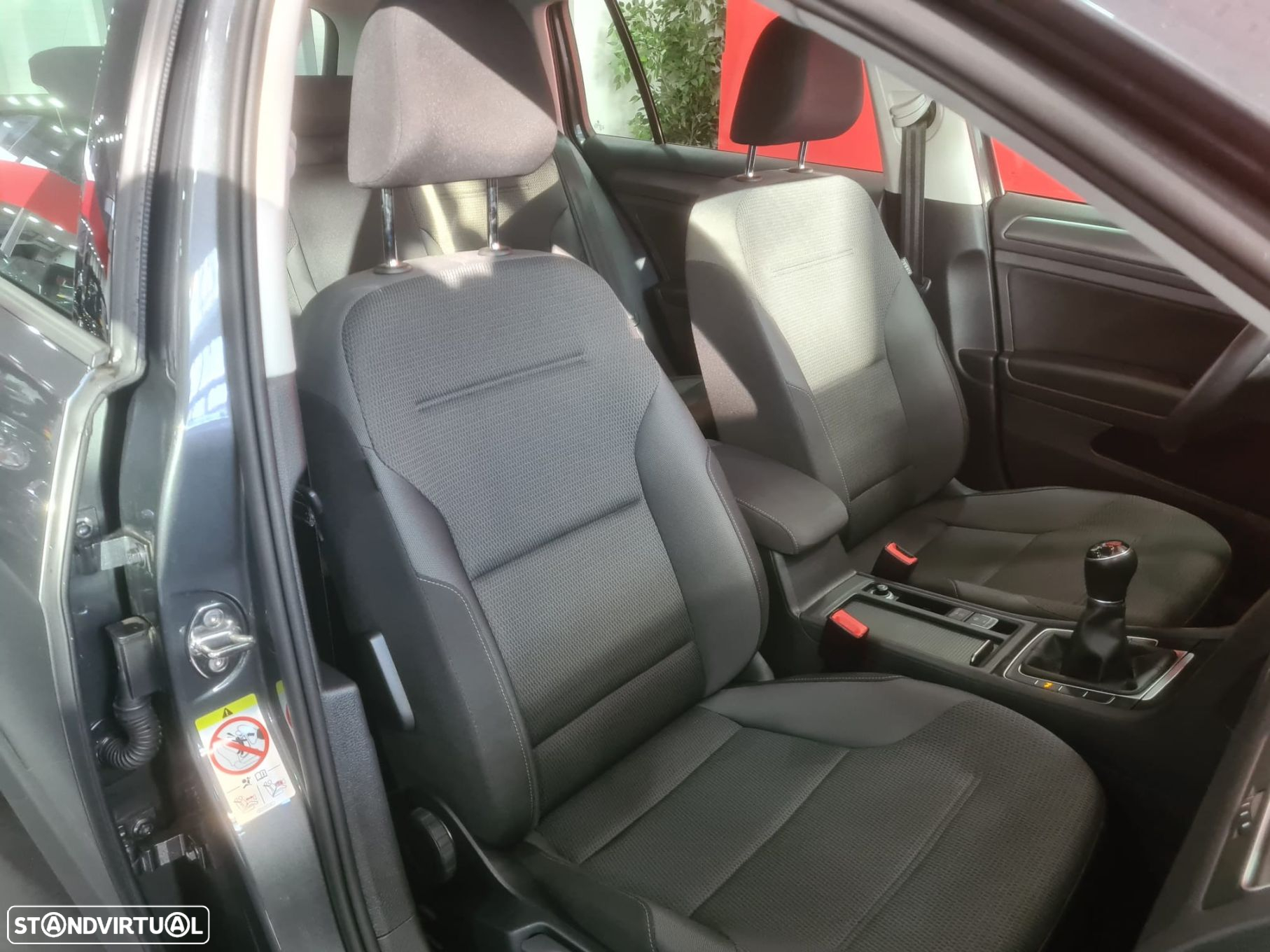 VW Golf Variant 1.6 TDi Confortline - 22