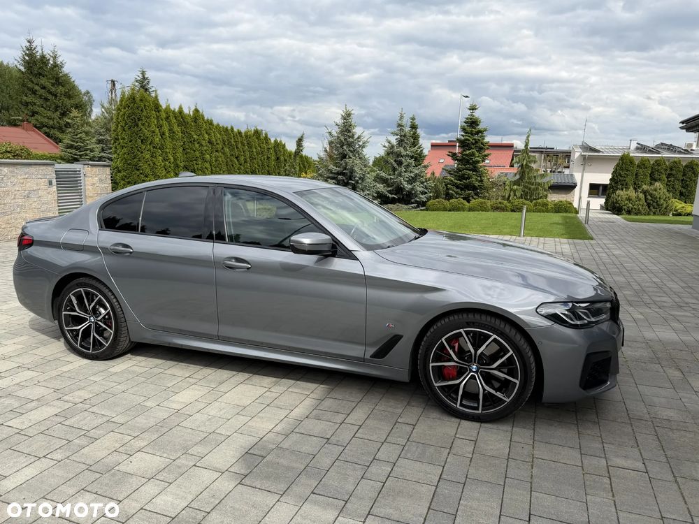BMW Seria 5 540i xDrive mHEV M Sport sport - 3