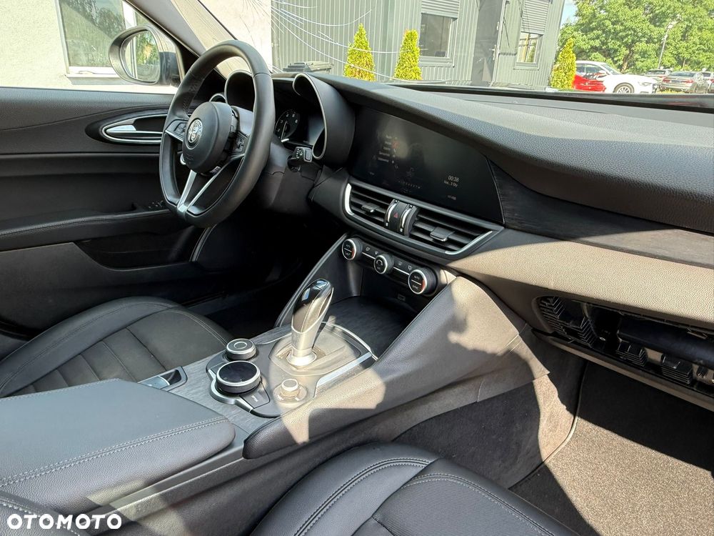 Alfa Romeo Giulia 2.0 Turbo Super - 19