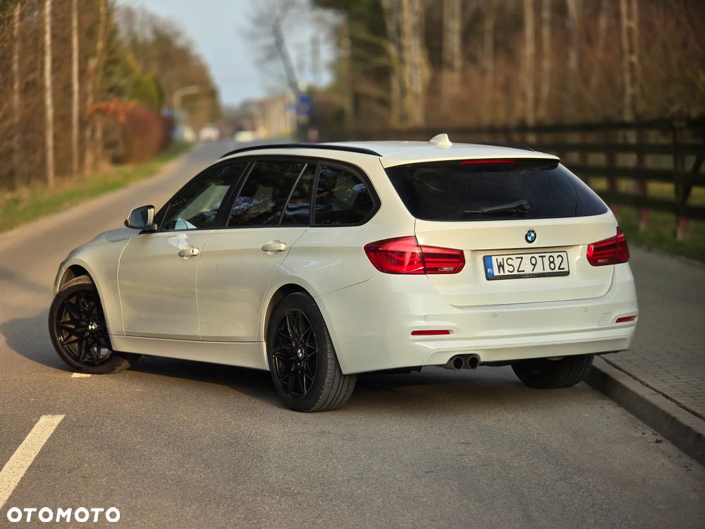 BMW Seria 3 320d Sport Line - 3