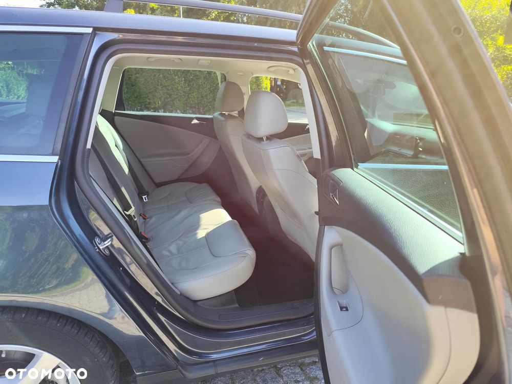Volkswagen Passat - 16