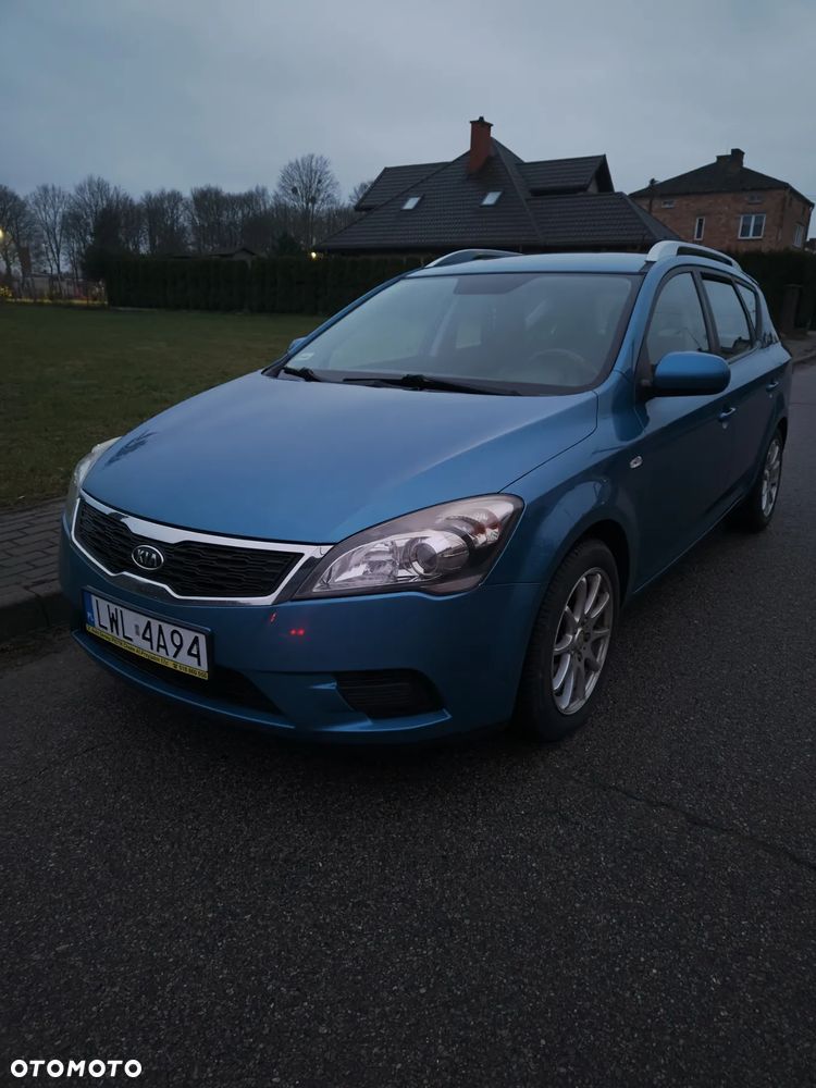 Kia Ceed 1.6 Crdi Comfort + - 1