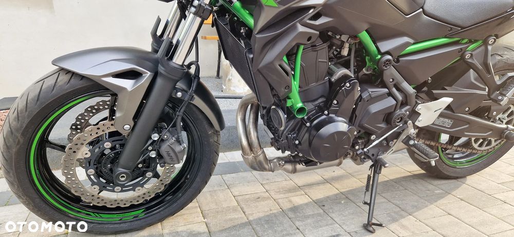 Kawasaki Z 650 - 12