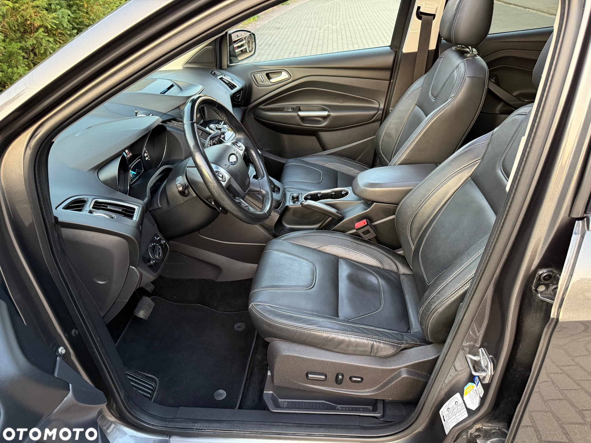 Ford Kuga 2.0 TDCi 4x4 Titanium - 9