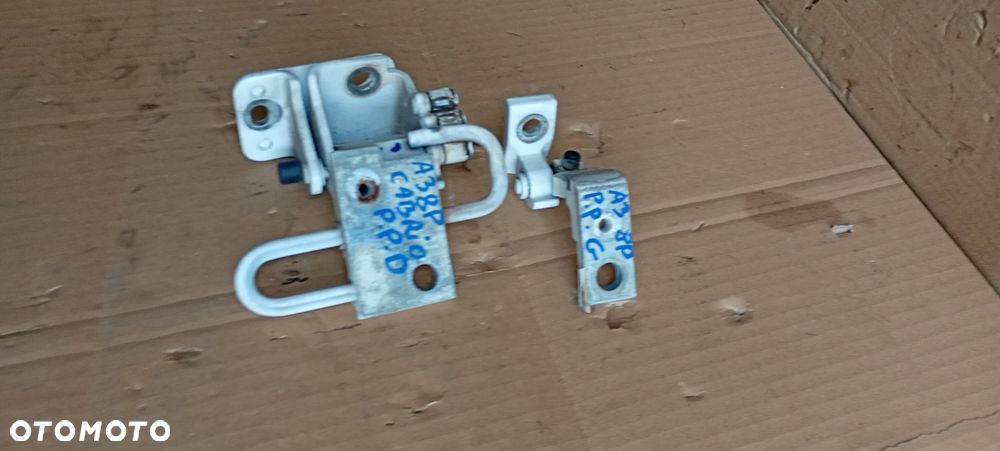 Zawias zawiasy drzwi prawy przód para Audi A3 8P LY9C - 2