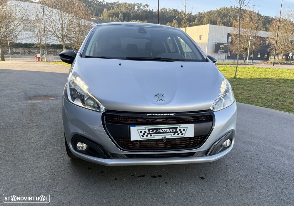 Peugeot 208 1.2 PureTech GT Line EAT6 - 4