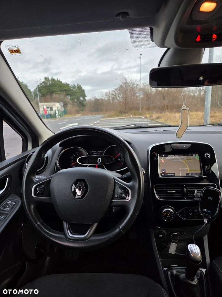 Renault Clio 1.2 16V Alize - 13
