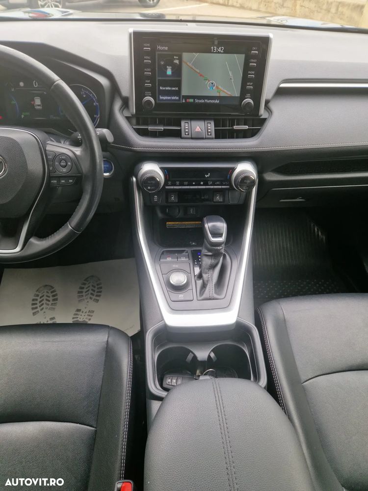 Toyota RAV4 2.5 VVT-iE 4x4 Luxury - 16