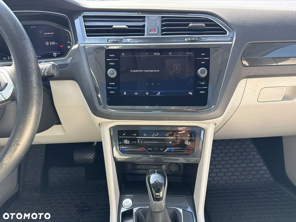 Volkswagen Tiguan 1.5 TSI EVO Elegance DSG - 25