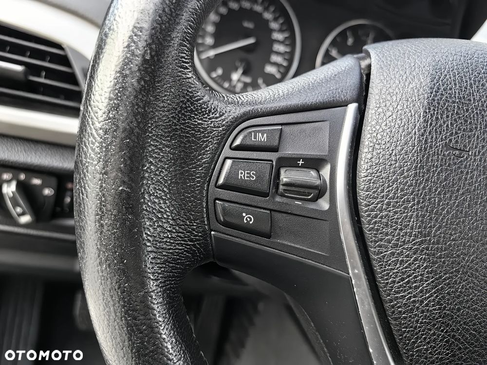 BMW Seria 1 116d EfficientDynamics Edition - 22