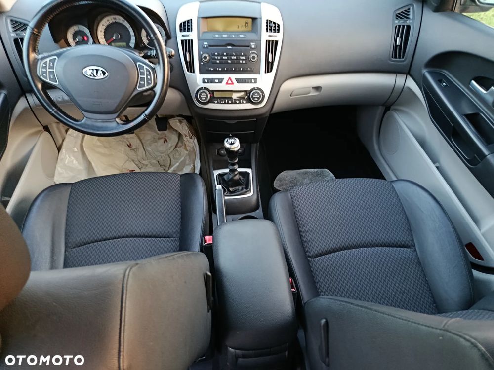 Kia Ceed 1.6 CVVT EX - 24