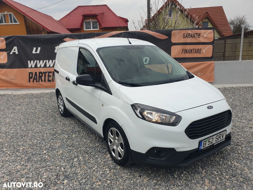 Ford Tourneo Courier - 1