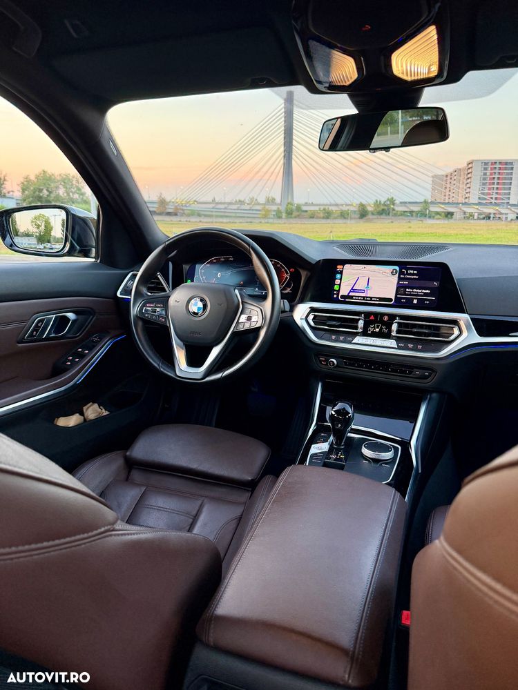 BMW Seria 3 318i AT - 7